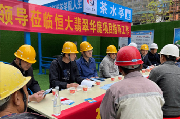  外国钱币首饰图片,一元硬币可不可以加工成项链？